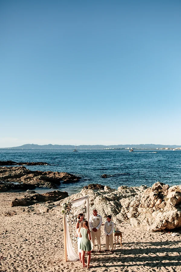 26cb79_91261d64c3024a97bba4a5c567966b35mv2