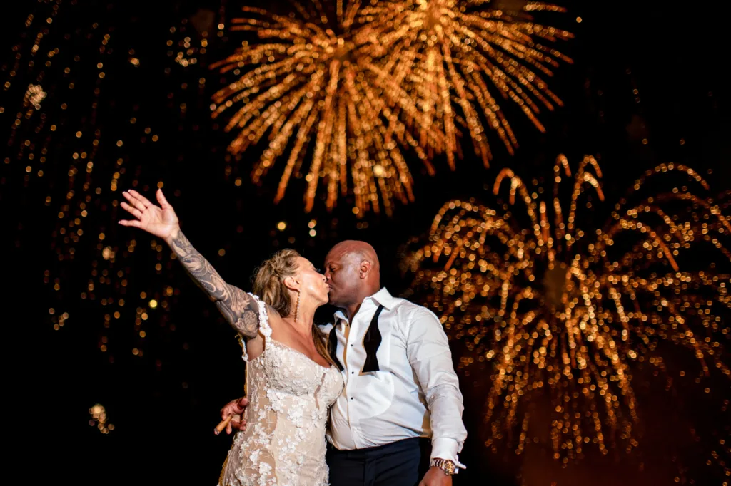 wedding-couple-beach