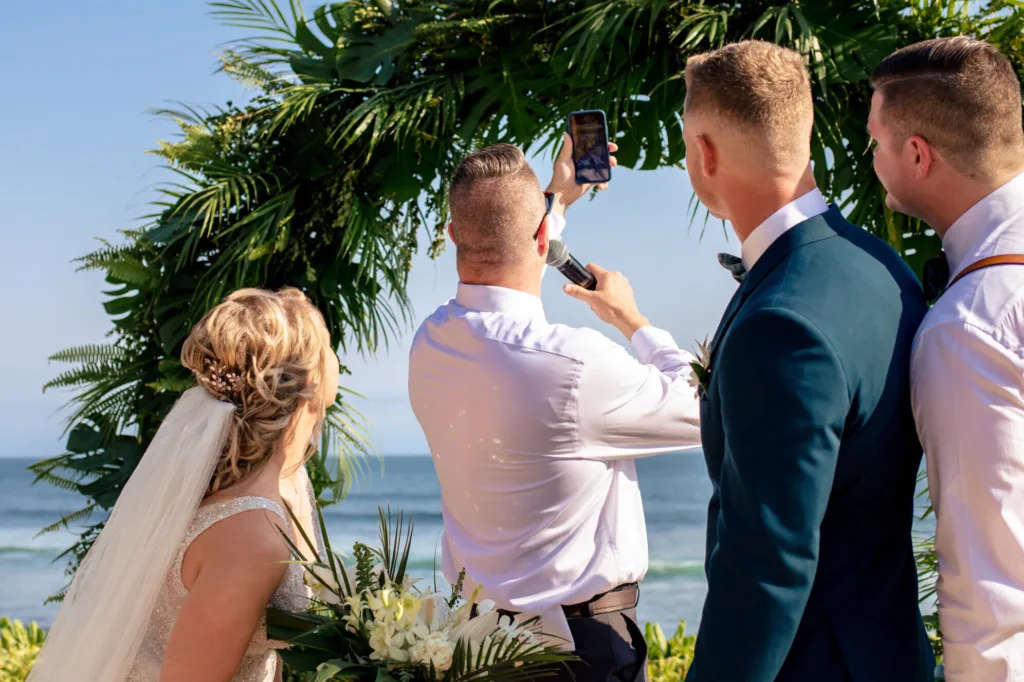 slefie at the altar